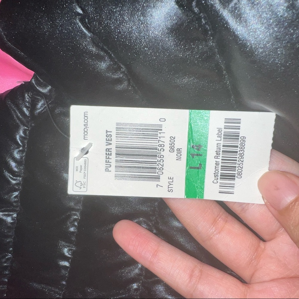 black winter vest with pink lining